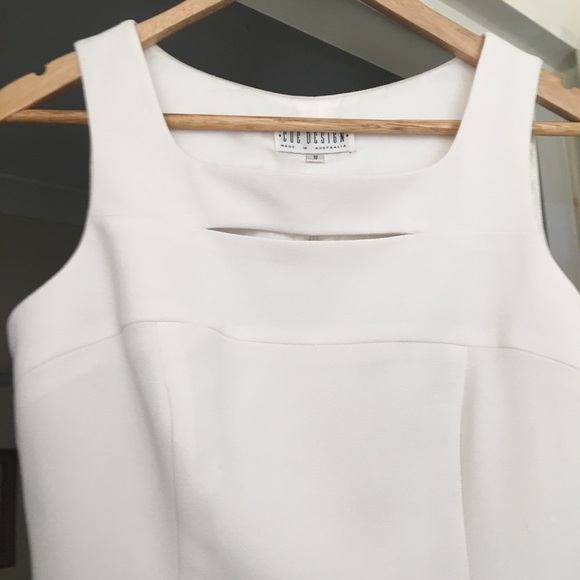 Cue Cream Sleeveless Top Size 10 - Picture 2 of 16